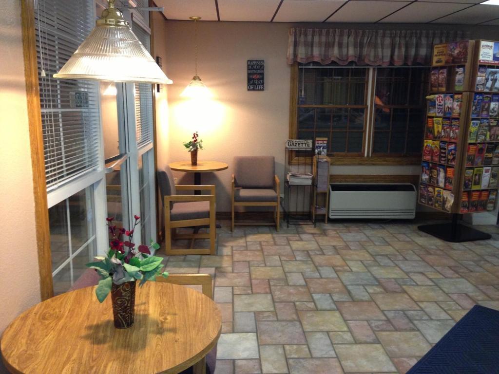 Spinning Wheel Inn Branson Esterno foto