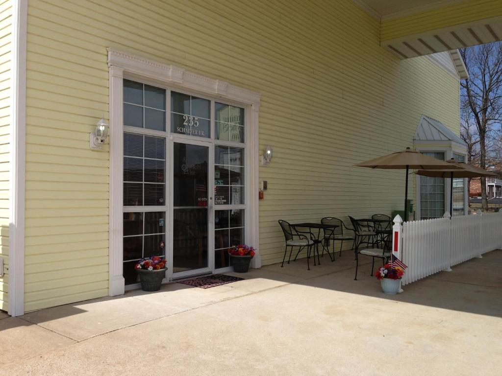 Spinning Wheel Inn Branson Esterno foto